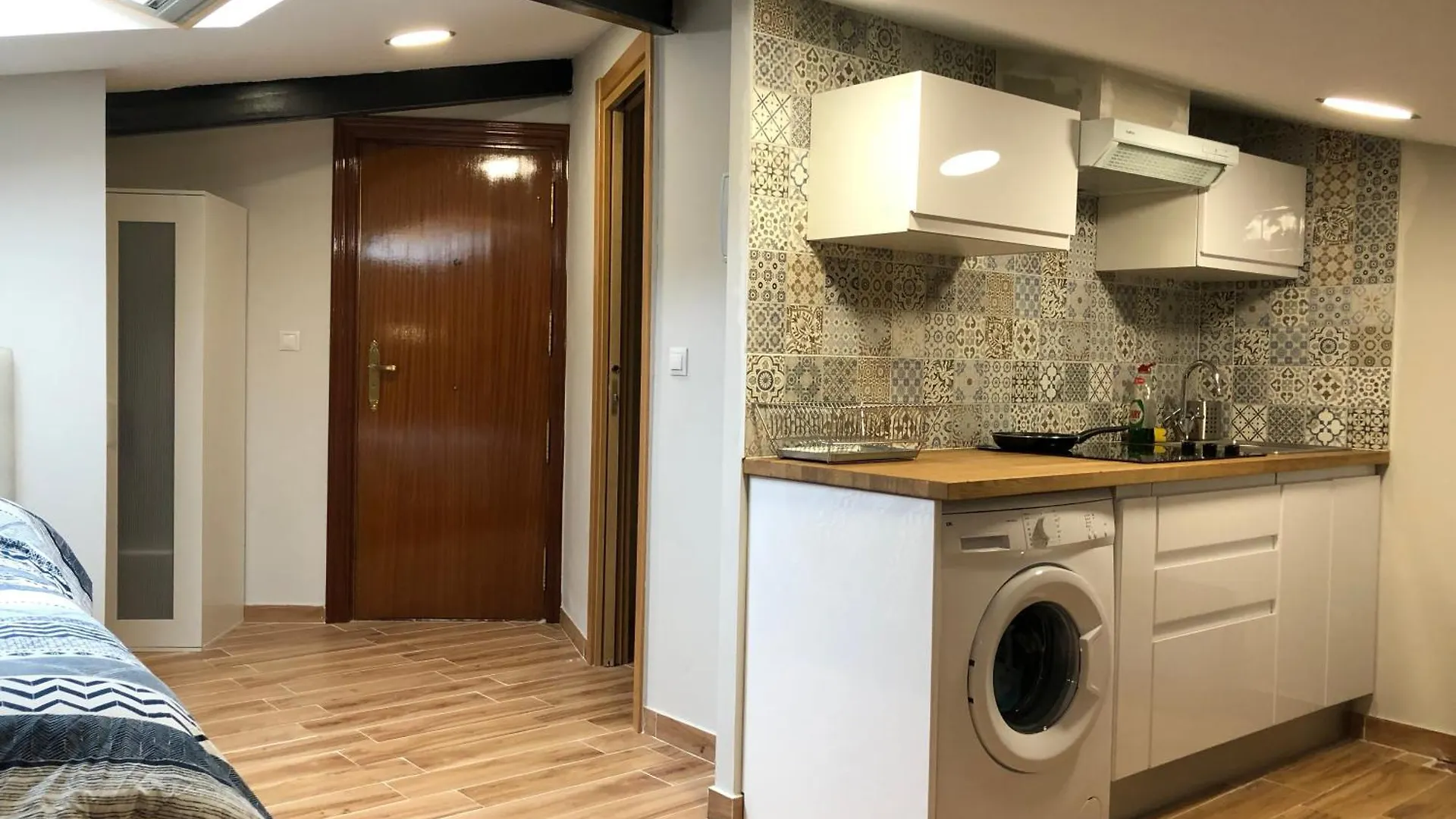 Habitacion Con Cocina Y Bano Bilbao 0*,  İspanya